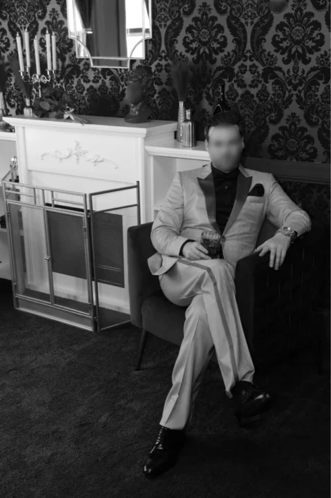 Lloyd Beaumont - Formal-3b
